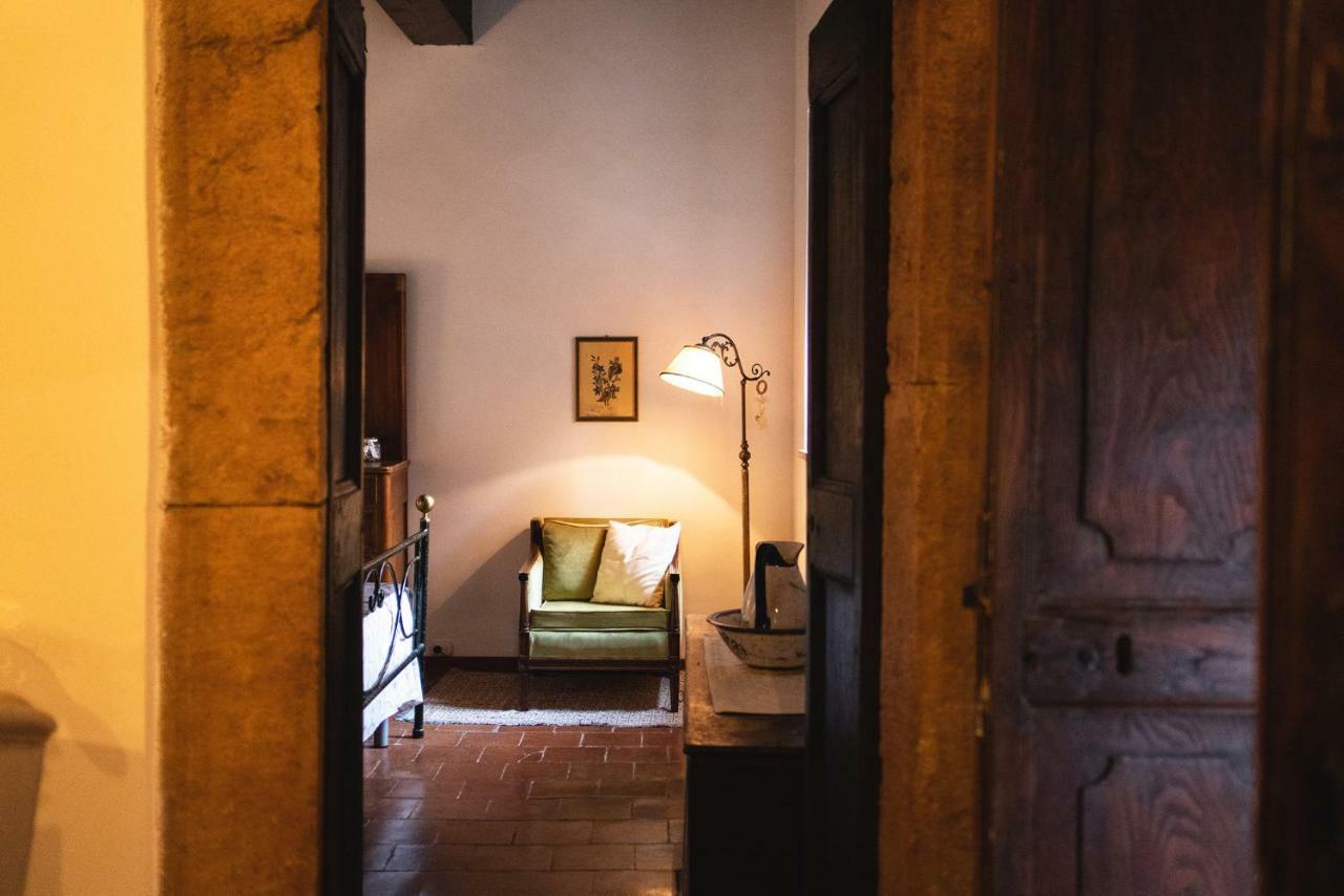 Aurora Medieval House Sermoneta Exterior photo