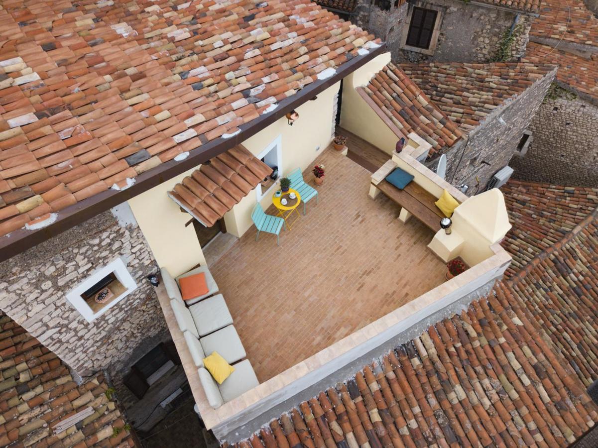 Aurora Medieval House Sermoneta Exterior photo
